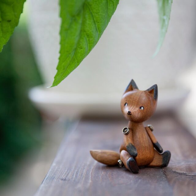 Магия миниатюр: Алена Ольха создает невероятные вещи из дерева