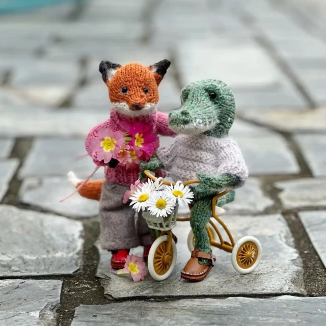 From Yarn to Furry Friend: The Inspiring World of Claire Garland’s Knitted Toys