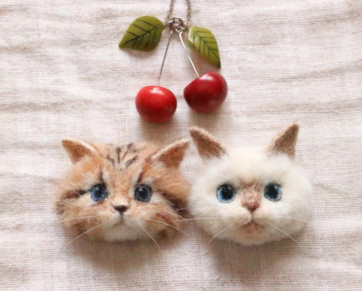 Woolen Cats by Manami Nrukawa