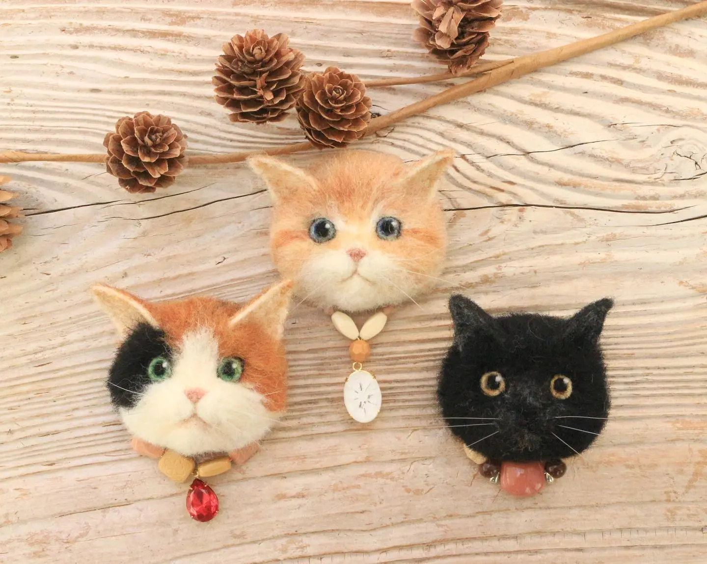 Woolen Cats by Manami Nrukawa